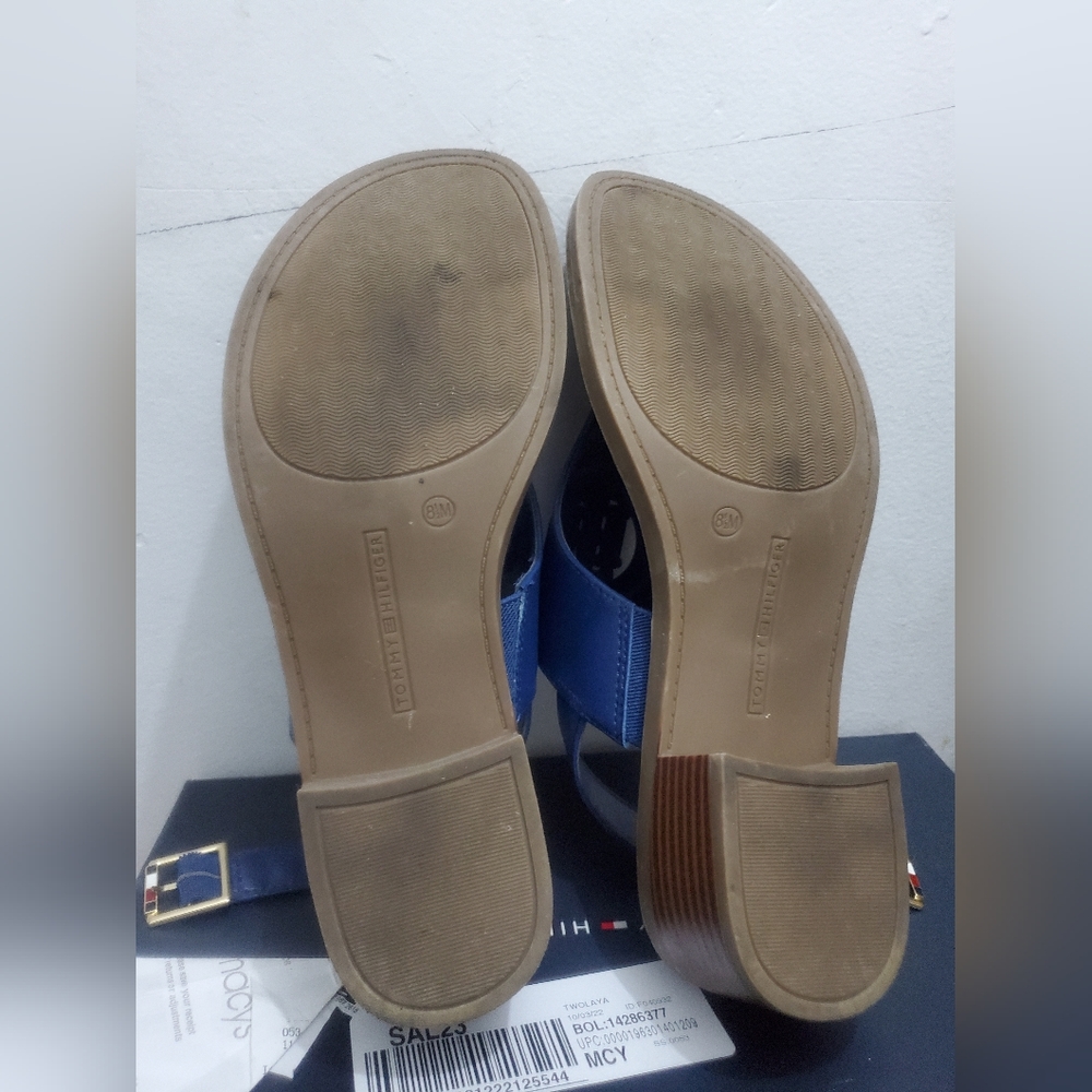 Tommy Hilfiger Women's Olaya Low Heeled Sandals Women's Shoes - Picture 4 of 4